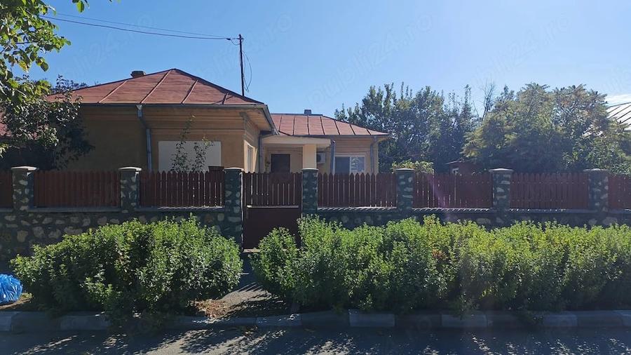 Casă cu Teren 472 Mp în Central