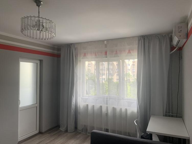 Garsonieră decomandată în Tineretului