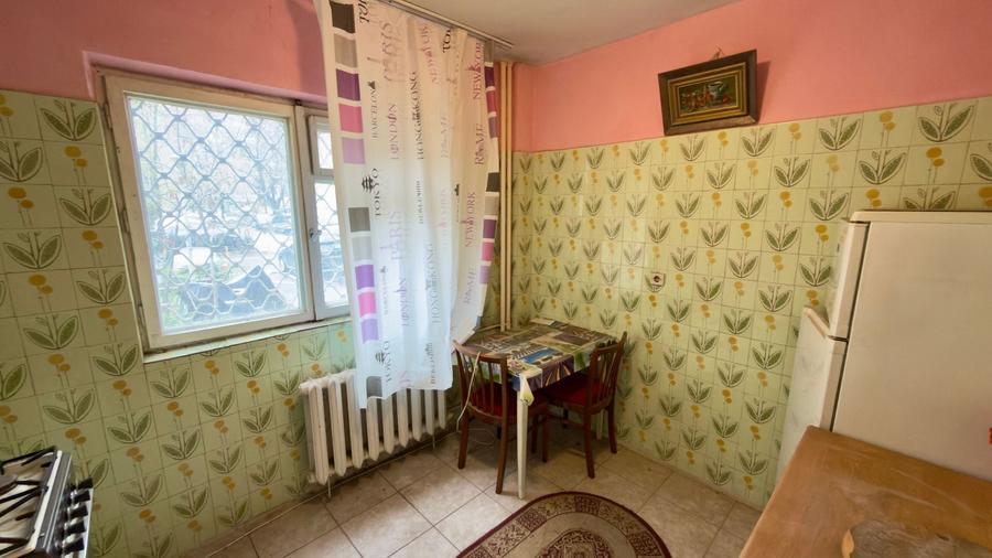 Apartament cu 2 camere semidecomandat în Lujerului