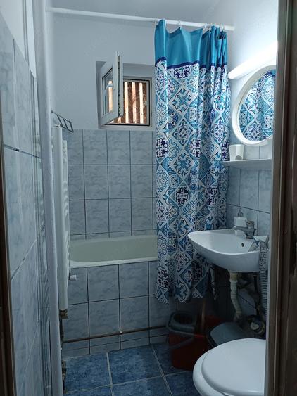 Apartament cu 2 camere semidecomandat în Boul Roșu