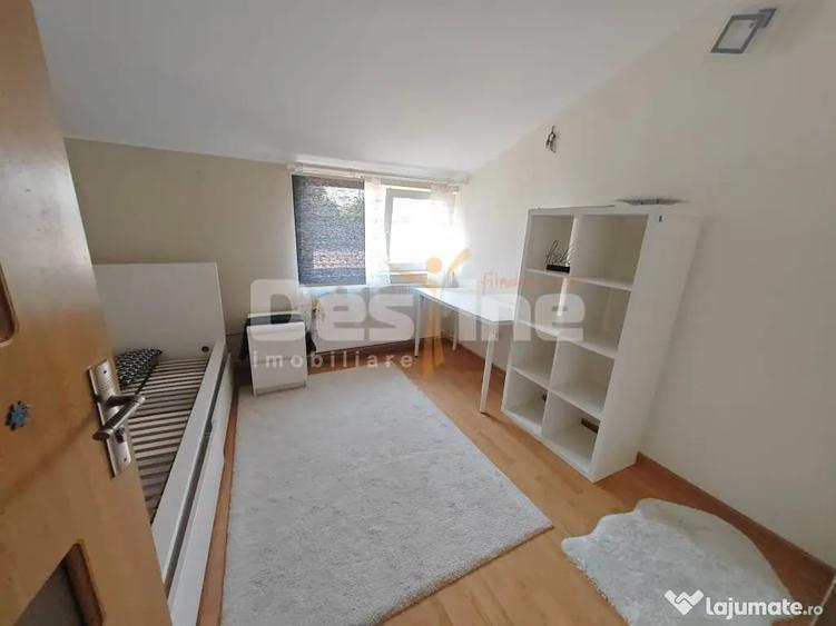 Casă cu 7 camere cu Teren 400 Mp în Nord