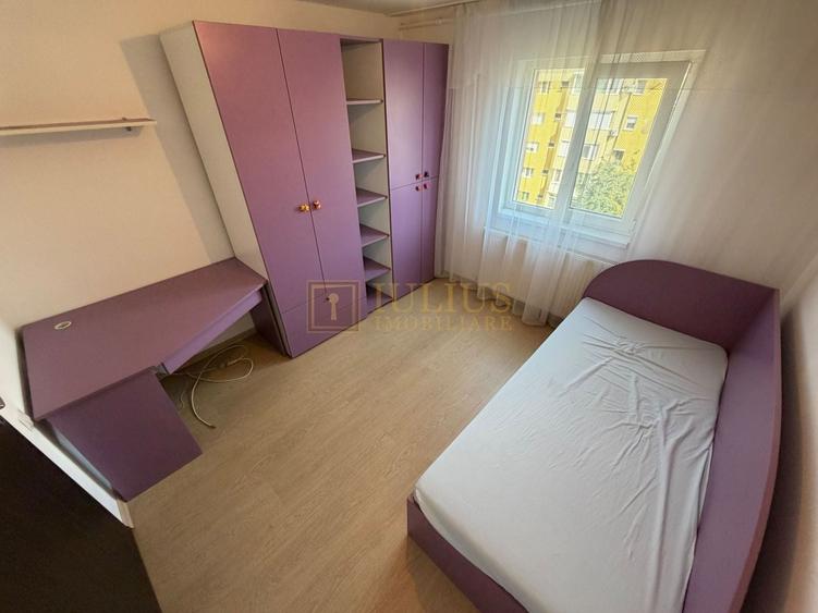 Apartament cu 3 camere semidecomandat, mobilat în Girocului
