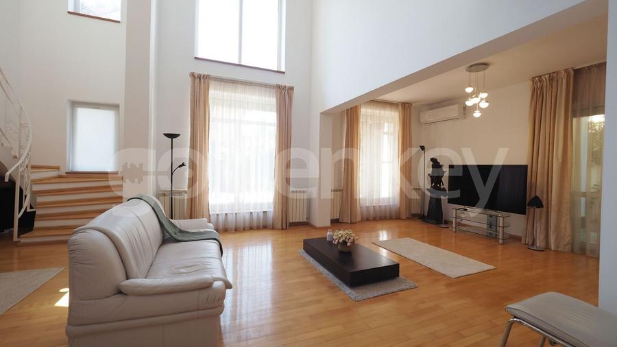 Vila moderna si spatioasa in complex rezidential - 5