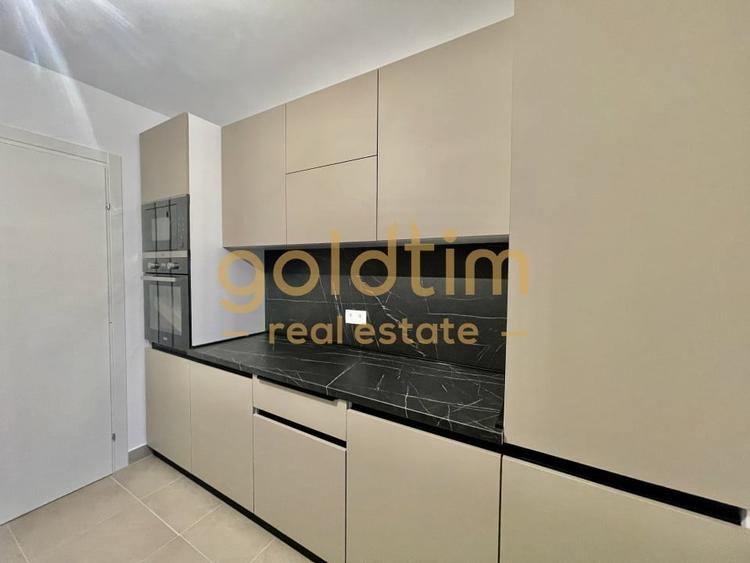 Apartament cu 3 camere semidecomandat, mobilat în Pipera