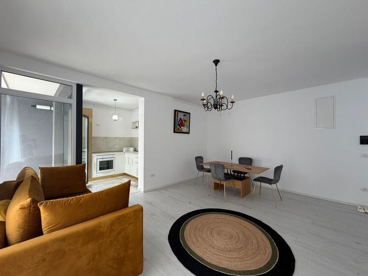 Apartament cu 2 camere semidecomandat, mobilat în Dumbrăvița