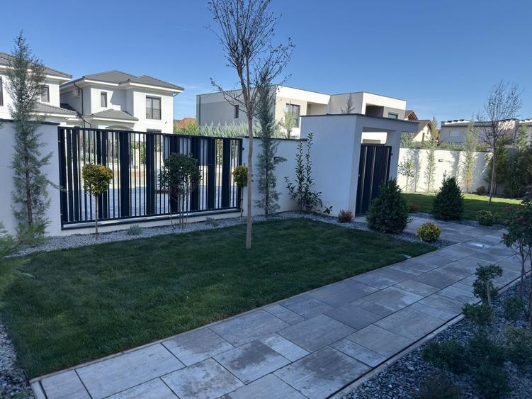 Casă individuală cu 5 camere cu Canalizare în Dumbrăvița