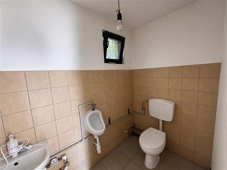 Spațiu comercial, de 220 mp, în Libertății