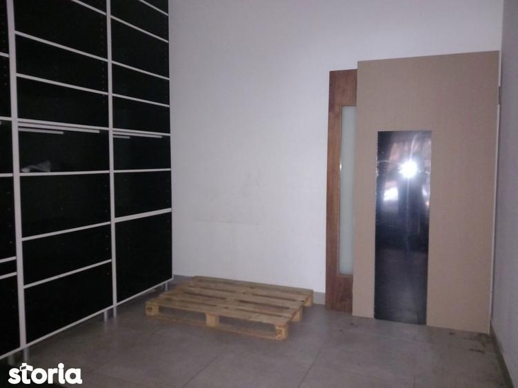 Spațiu comercial, de 148 mp, în Traian
