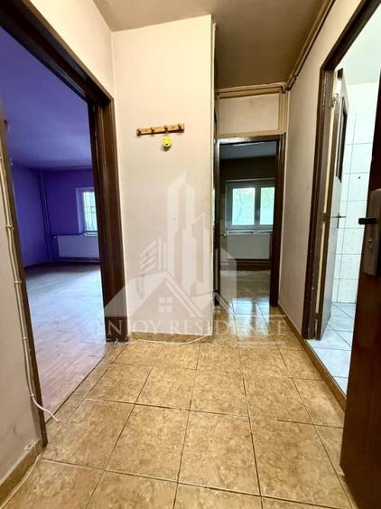 Garsonieră decomandată în Vitan