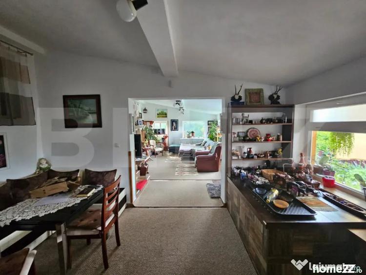 Casă cu 4 camere cu Teren 5755 Mp în Central