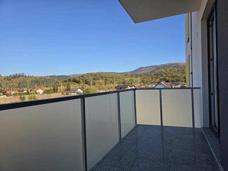 Apartament cu 2 camere decomandat în Râșnov