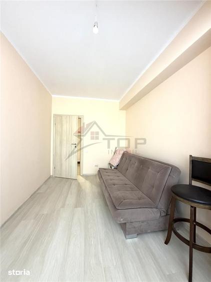 Apartament cu 3 camere decomandat în Cug