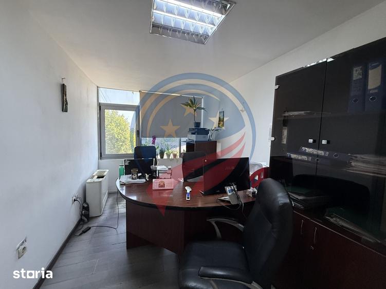 Spațiu comercial, de 660 mp, în Nord