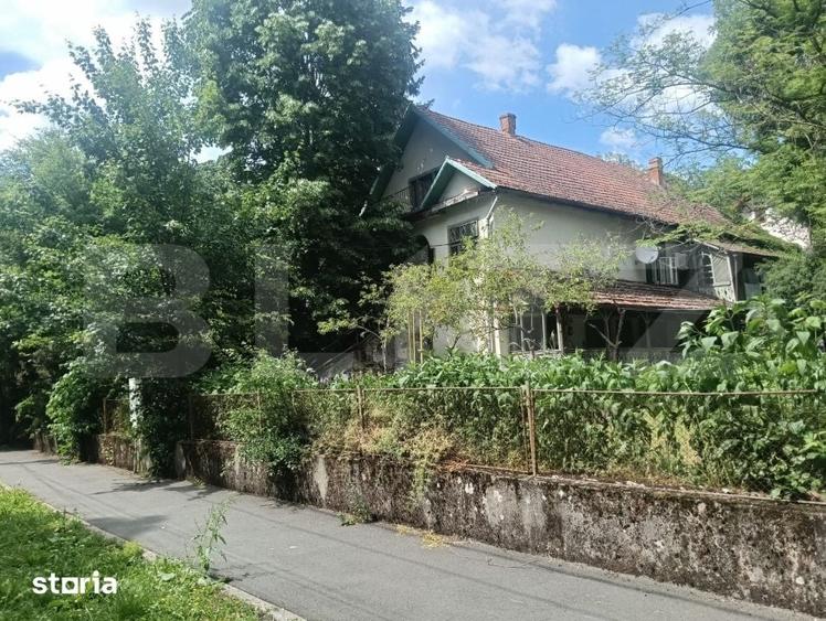 Casă cu Teren 750 Mp în Central