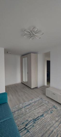 Apartament cu 2 camere decomandat în Cățelu