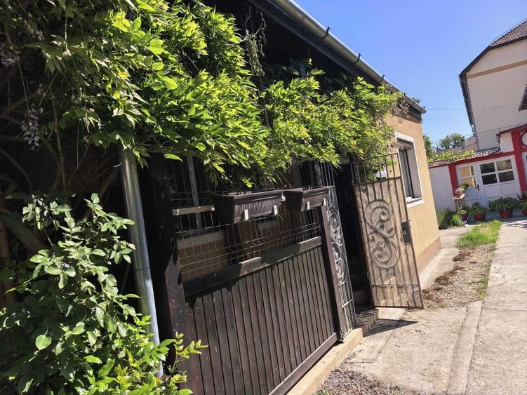 Apartament cu 3 camere decomandat în Decebal