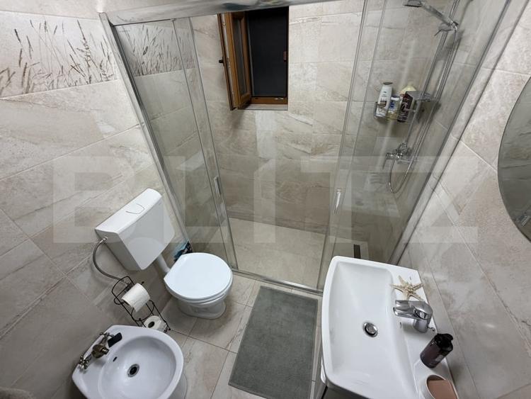 Casă individuală cu 5 camere cu Canalizare în Micești