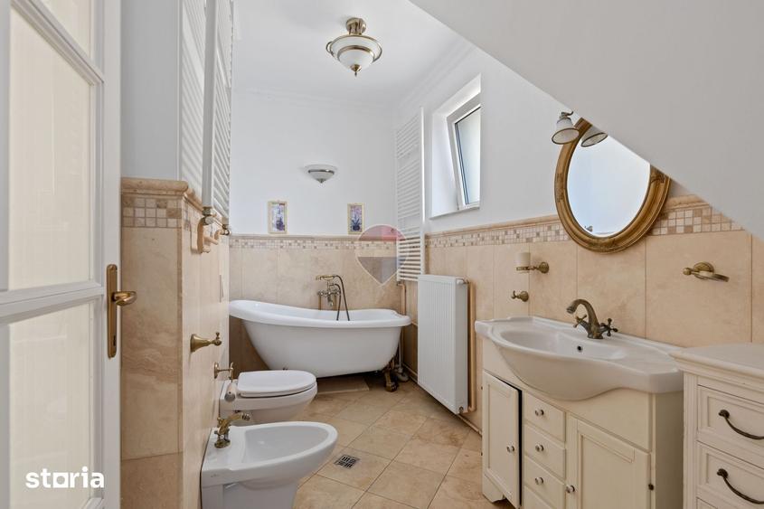 Apartament cu 3 camere în Central