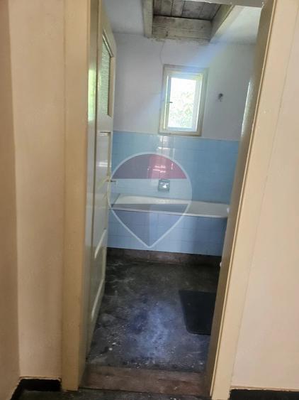 Casă cu 6 camere cu Teren 631 Mp în Ultracentral