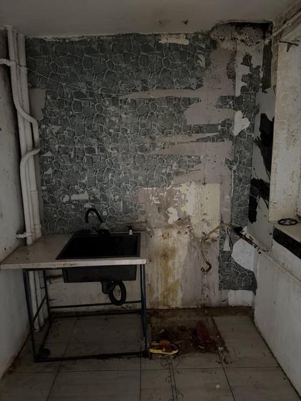 Apartament cu 4 camere decomandat în Pantelimon