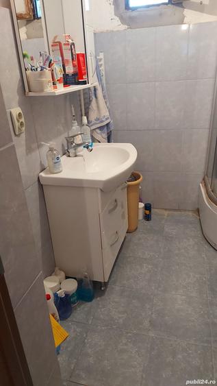 Casă cu 6 camere în Curtici