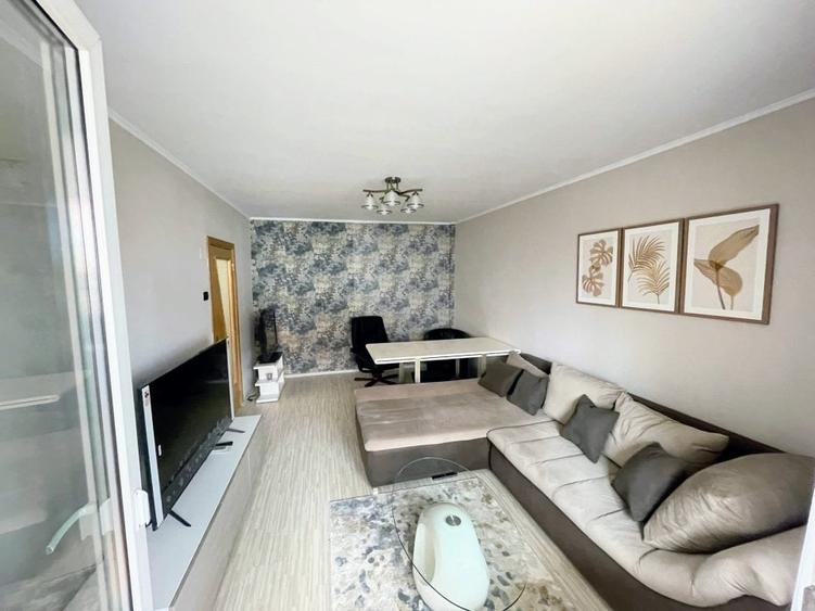 Apartament cu 2 camere decomandat, mobilat în Banu Manta