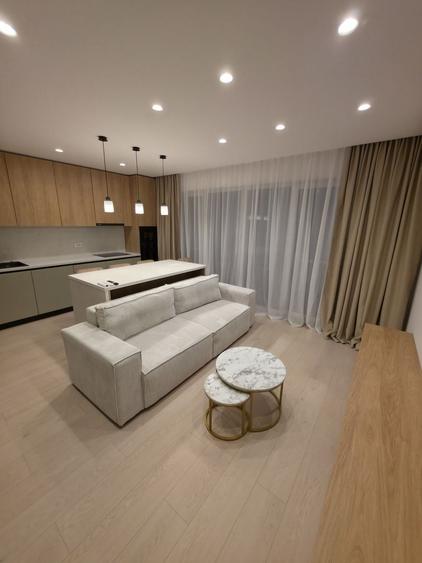 Apartament cu 2 camere semidecomandat în Prelungirea Ghencea