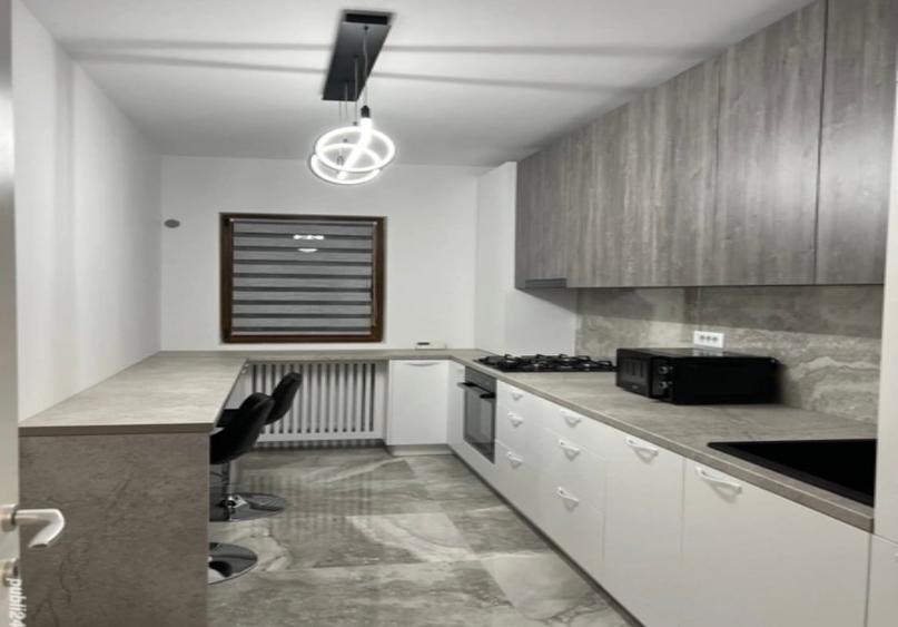 Apartament cu 2 camere decomandat în Metalurgiei