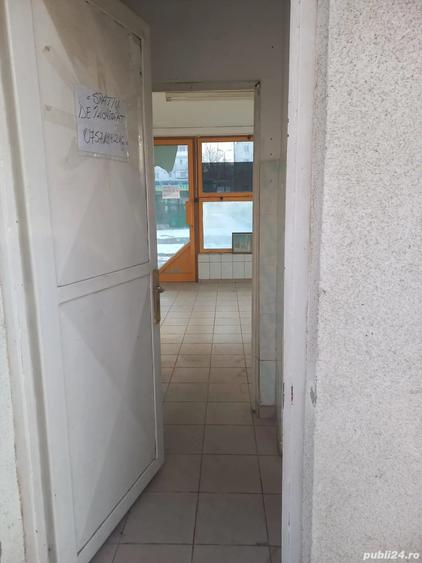 Spațiu comercial, de 27 mp, în Dacia