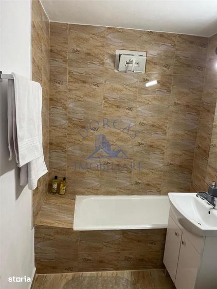 Apartament cu 2 camere decomandat în Sărari
