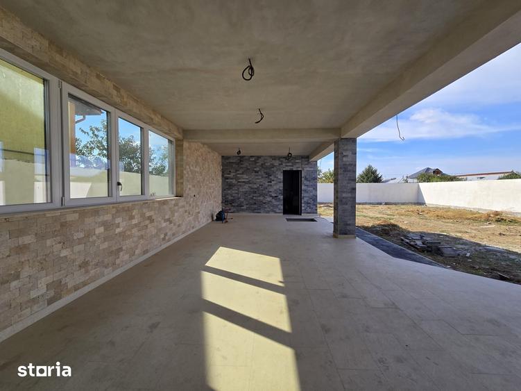 Casă cu 4 camere cu Teren 1050 Mp în Cernica
