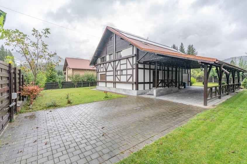 Casă individuală cu 5 camere cu Teren 1300 Mp în Predeal