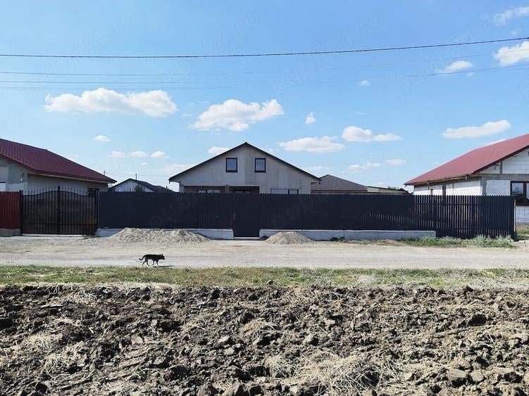 Casă cu Teren 600 Mp în Vasile Alecsandri