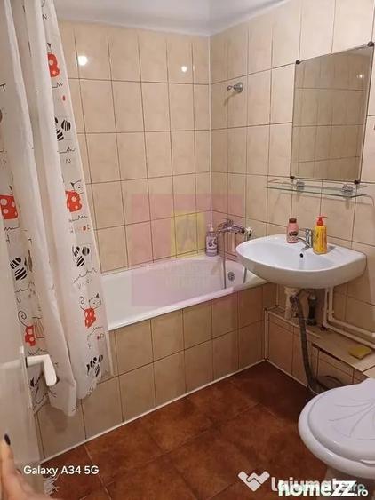 Apartament cu 2 camere semidecomandat în Uverturii