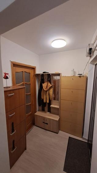 Apartament cu 2 camere semidecomandat în Sud