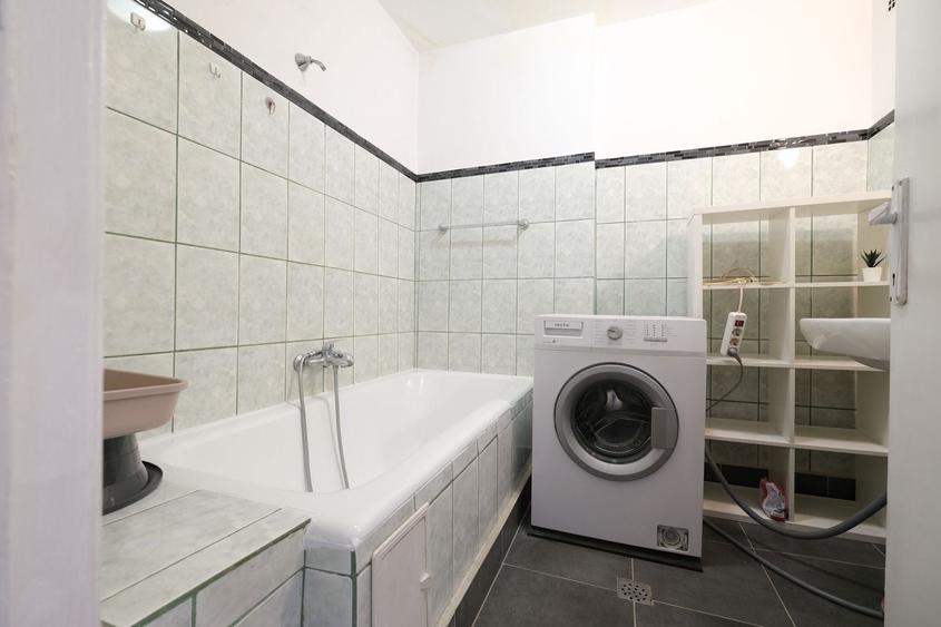Apartament cu 2 camere semidecomandat, mobilat în Panduri