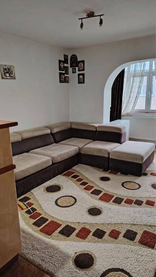 Apartament cu 3 camere decomandat în Fălticeni