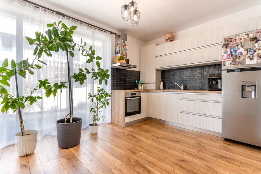 Duplex cu 4 camere cu Canalizare în Iris