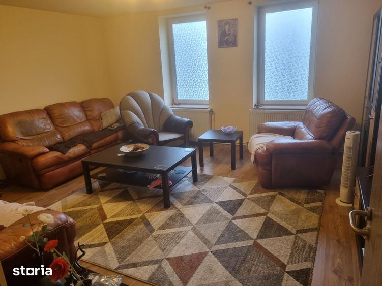 Casă cu 3 camere decomandat cu Teren 3130 Mp în Călan
