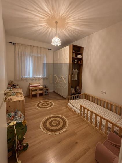 Apartament cu 3 camere semidecomandat în Apahida
