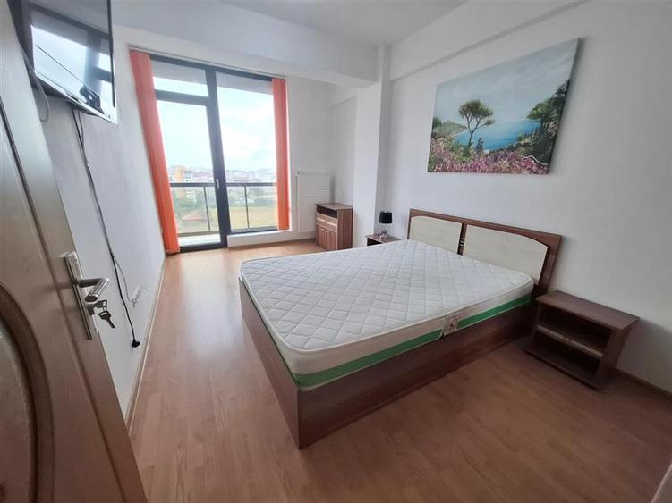 Penthouse cu 3 camere semidecomandat, mobilat în Șelimbăr