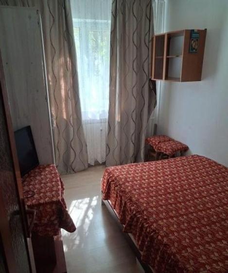 Apartament cu 3 camere semidecomandat, mobilat în Tomis Nord