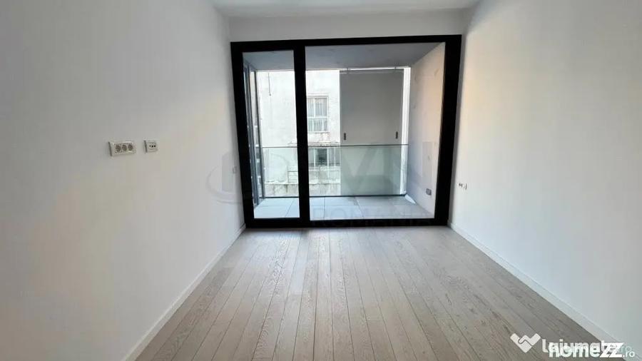 Apartament cu 2 camere semidecomandat în Herăstrău