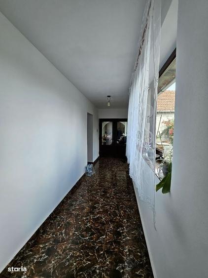 Casă cu 4 camere în Mândruloc