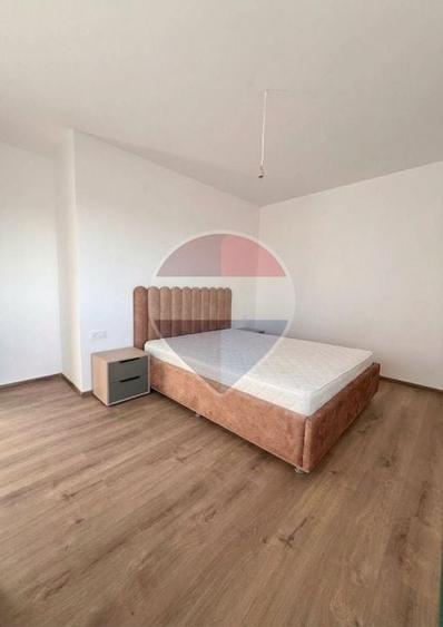 Duplex cu 4 camere cu Teren 350 Mp în Tărlungeni