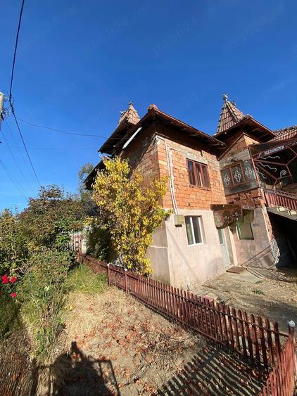 Casă cu Teren 739 Mp în Văleni-Dâmbovița