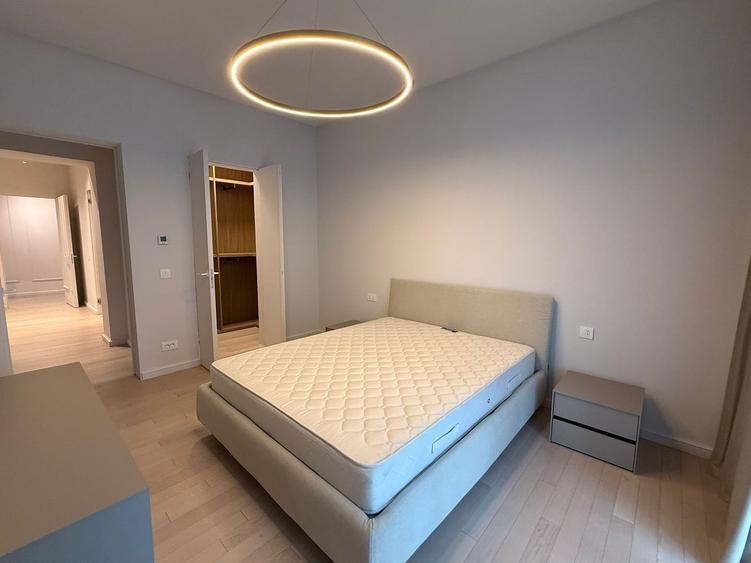 Apartament cu 4 camere, mobilat în Floreasca