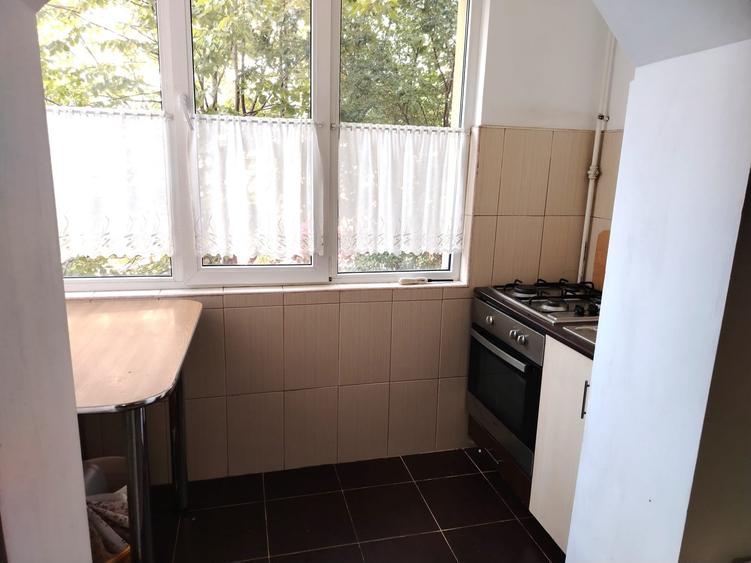 Apartament cu 3 camere decomandat în Exterior Nord