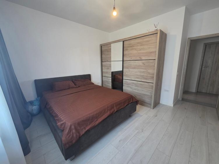 Apartament cu 3 camere decomandat în Bragadiru