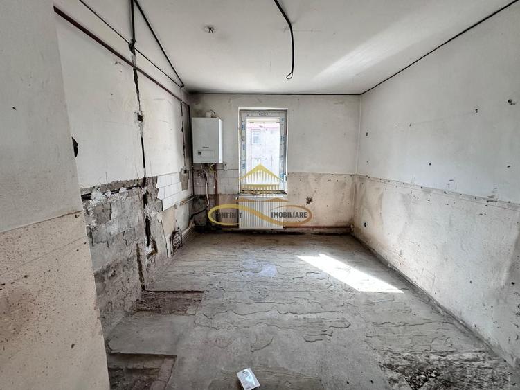 Apartament cu 2 camere decomandat în Central